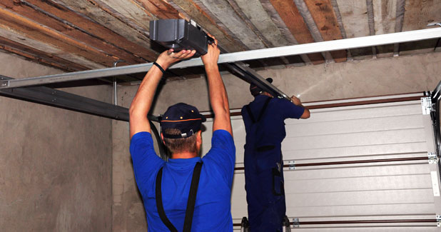 Overhead Garage Doors technnicians Los Angeles Garage Door spring technnician Los Angeles